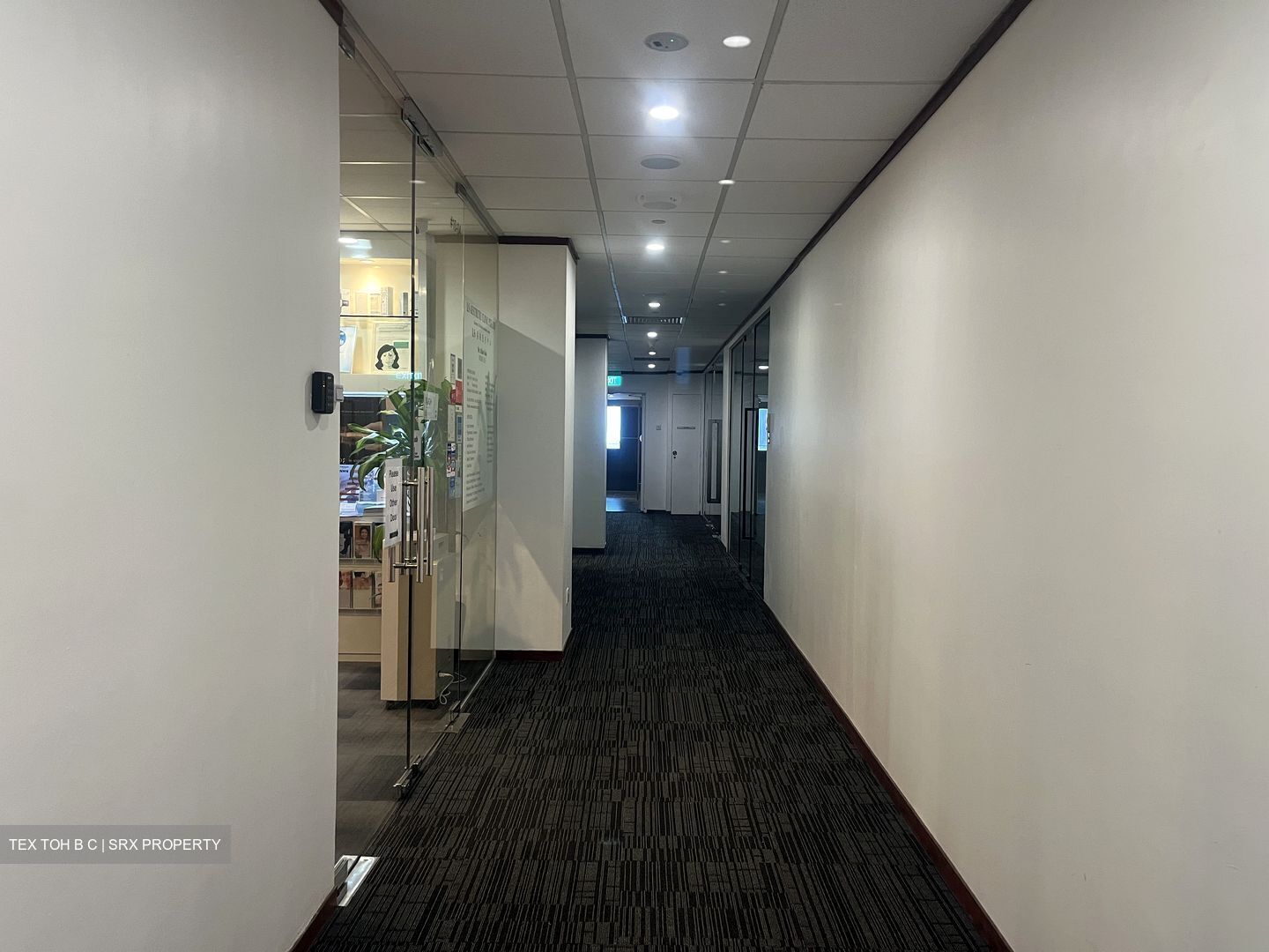 Wisma Atria (D9), Office #485144571